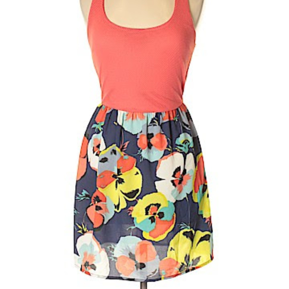 Be Bop Coral Floral Print Dress Size M